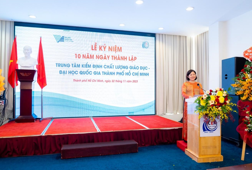 Assoc. Prof. Dr. Le Ngoc Quynh Lam - Director of the Center for Educational Quality Accreditation, VNU-HCM delivered a speech at the Ceremony - Photo: CEA-HCM
