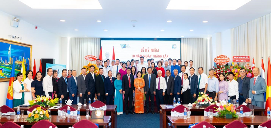 The 10th Anniversary Ceremony  of CEA-HCM took place successfully.